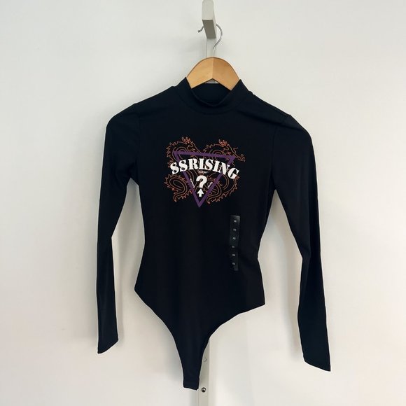 Gue88 Rising  Bodysuit in Black + Autographed Poster - Picture 2 of 3